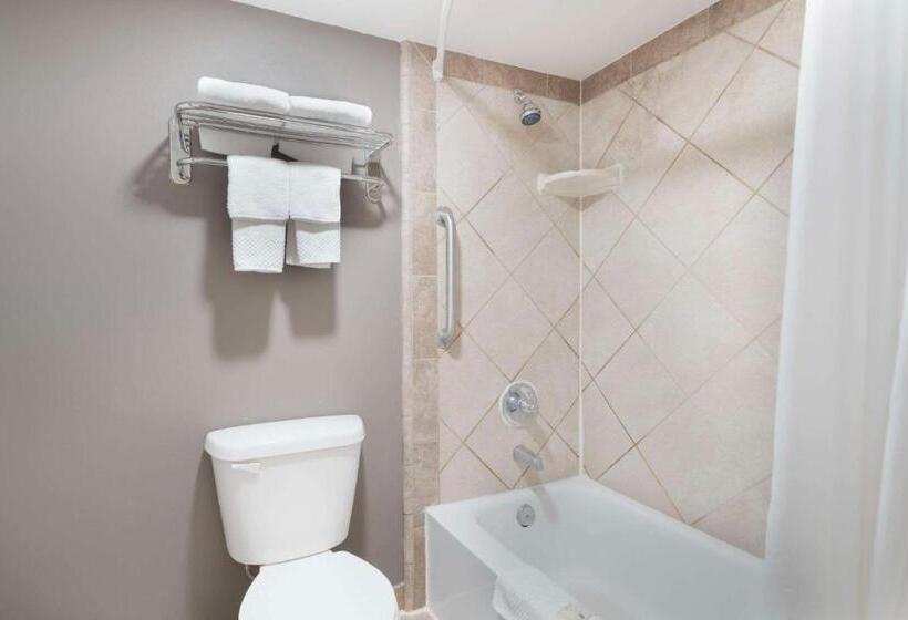 בית מלון כפרי Quality Inn Idaho Falls