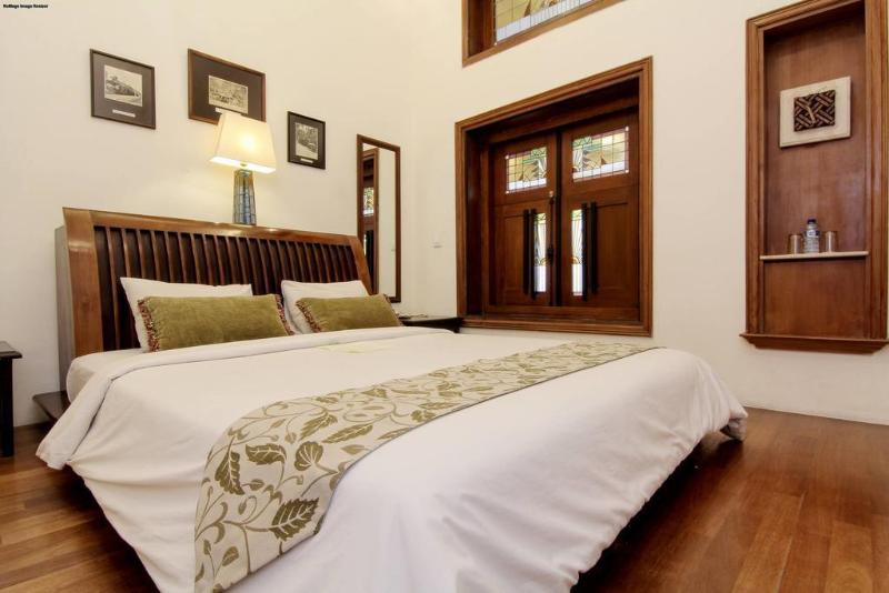 ホテル Roemahkoe Heritage