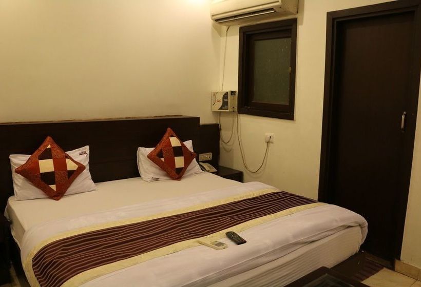 Отель Seven Seas Inn