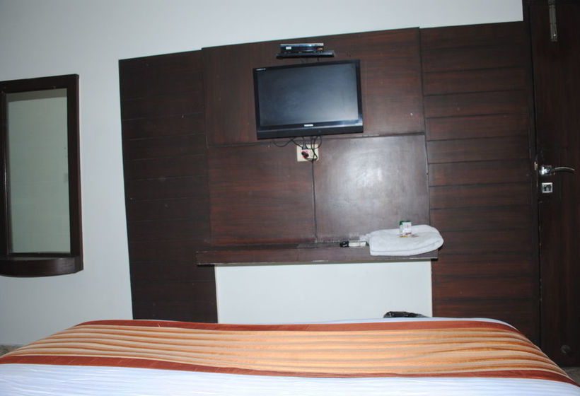 酒店 Seven Seas Inn