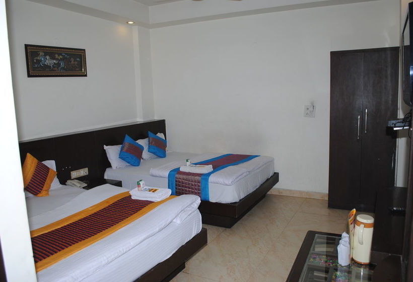 Отель Seven Seas Inn