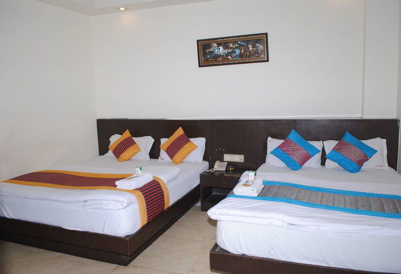 酒店 Seven Seas Inn