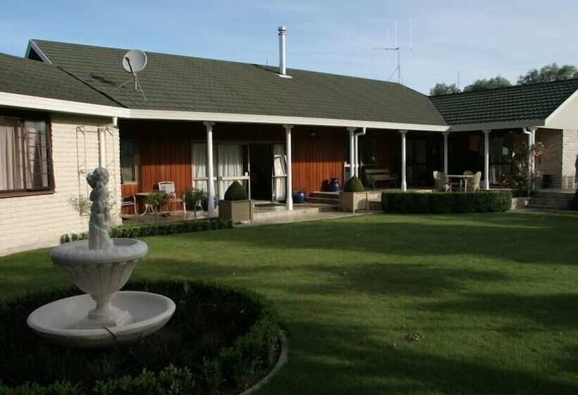 فندق Somersal Bed & Breakfast