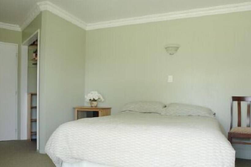 فندق Somersal Bed & Breakfast