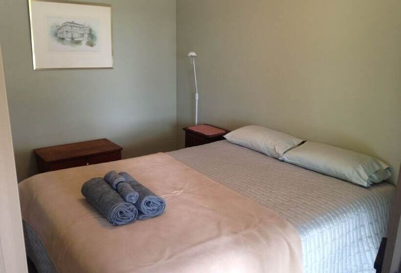 فندق Somersal Bed & Breakfast