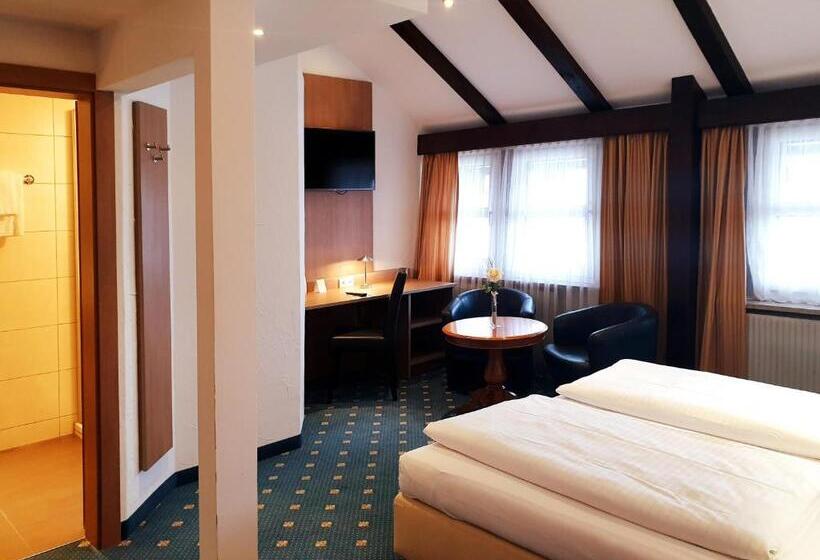 בית מלון כפרי St Georg  Regensburg