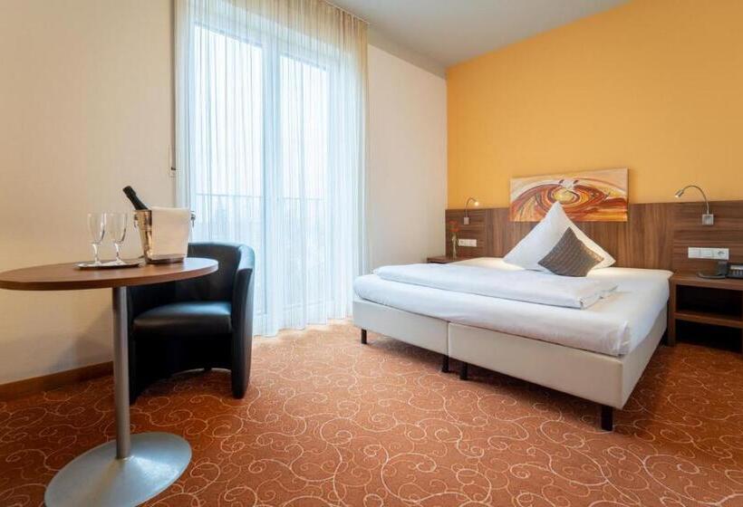 בית מלון כפרי St Georg  Regensburg