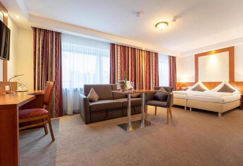 בית מלון כפרי St Georg  Regensburg