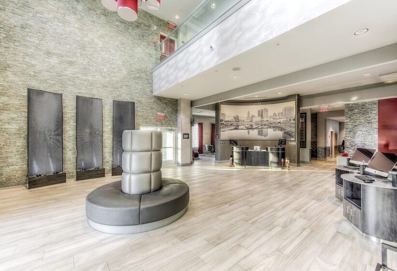 فندق Staybridge Suites   University Area Osu, An Ihg