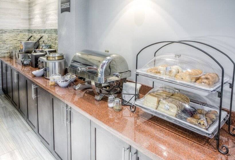 בית מלון כפרי Staybridge Suites   University Area Osu, An Ihg