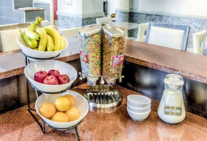 فندق Staybridge Suites   University Area Osu, An Ihg