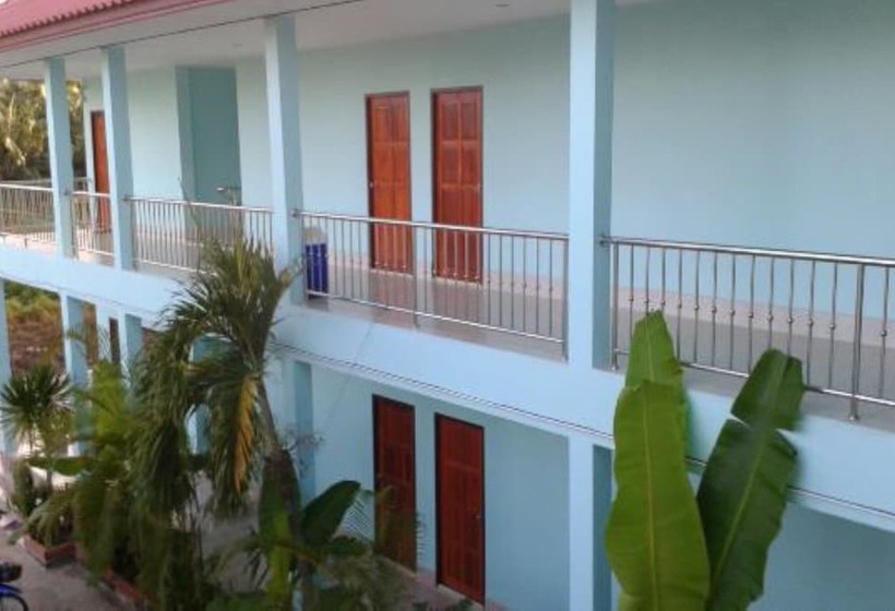 בית מלון כפרי Stella Resort Khanom