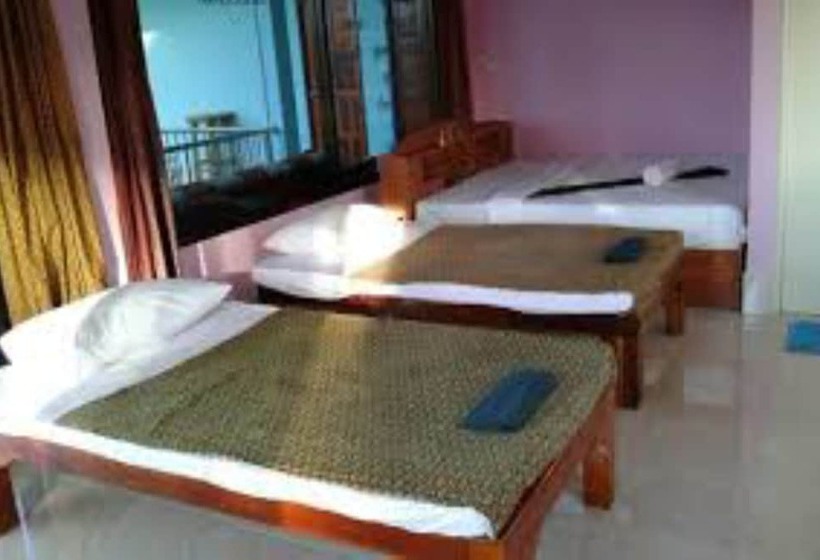 בית מלון כפרי Stella Resort Khanom