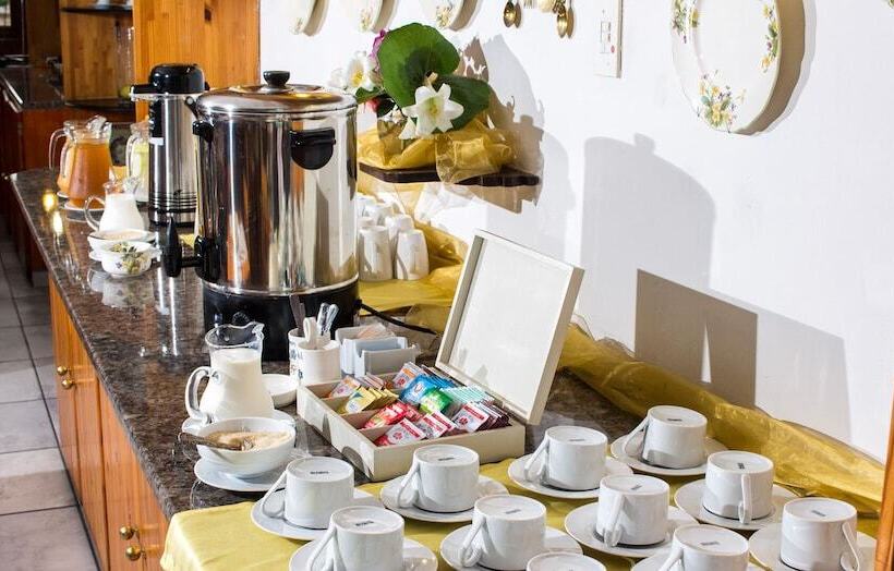 ホテル Storms River Guest Lodge