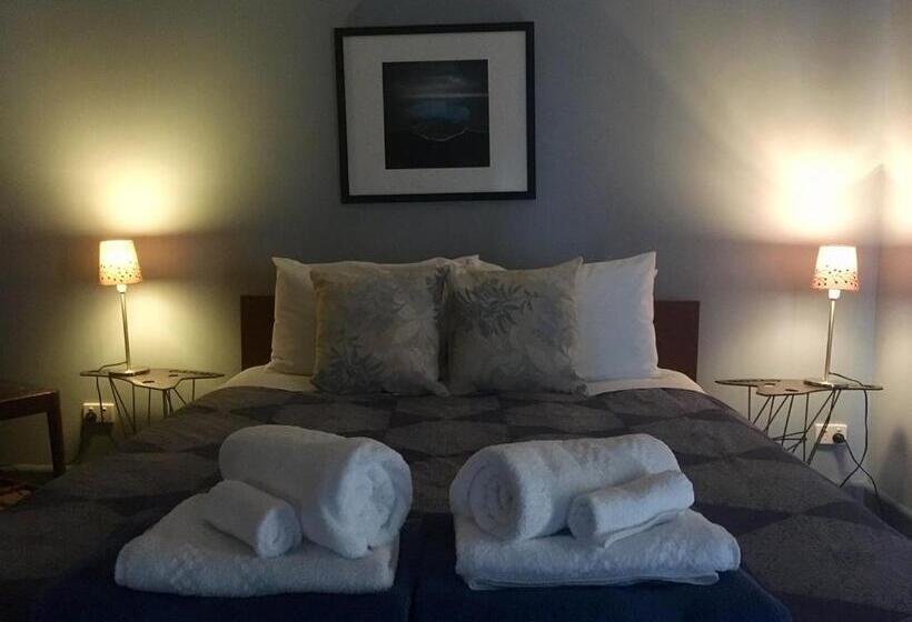 ホテル Sutton Spring Art Retreats