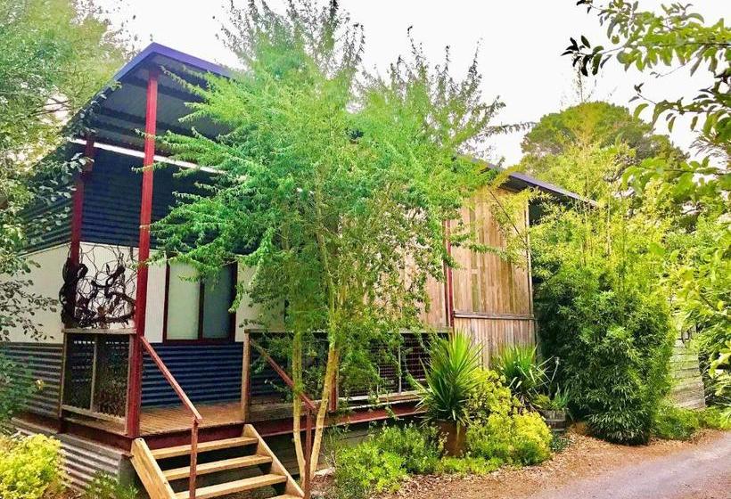 ホテル Sutton Spring Art Retreats