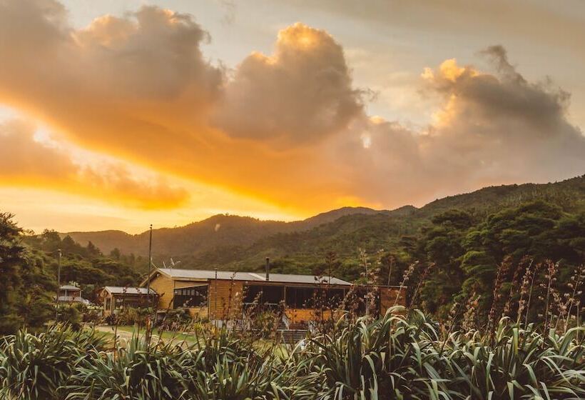 בית מלון כפרי Tangiaro Kiwi Retreat