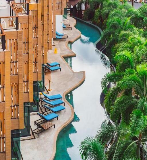 호텔 The Lunar Patong