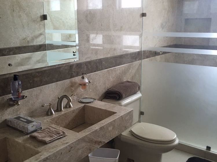 בית מלון כפרי Tiffany Boutique & Spa