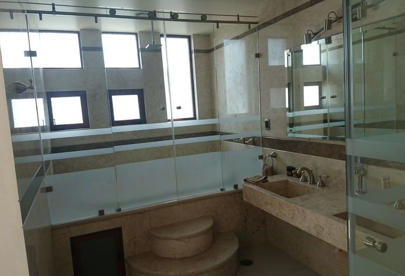 בית מלון כפרי Tiffany Boutique & Spa