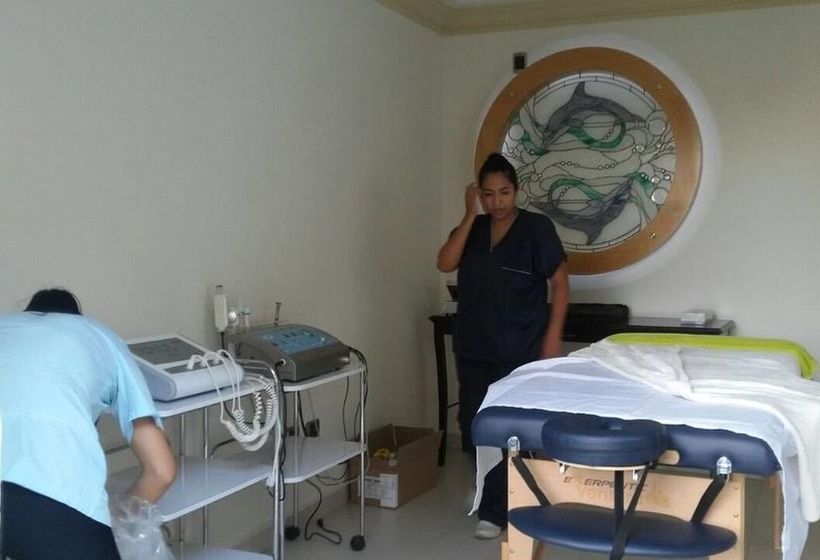 בית מלון כפרי Tiffany Boutique & Spa