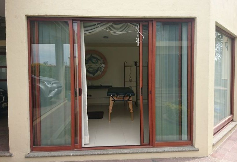 בית מלון כפרי Tiffany Boutique & Spa