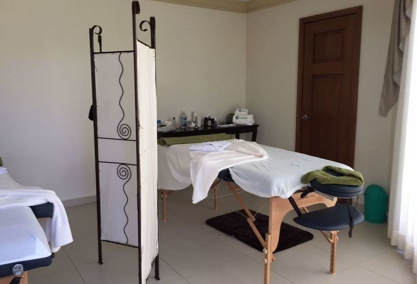 בית מלון כפרי Tiffany Boutique & Spa