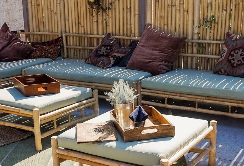 فندق V Fizeaustraat