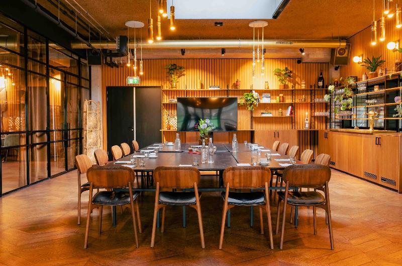 فندق V Fizeaustraat