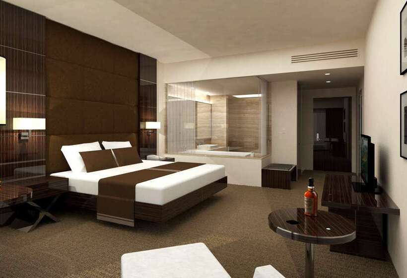 هتل Wyndham Legend Halong