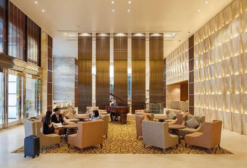 هتل Wyndham Legend Halong