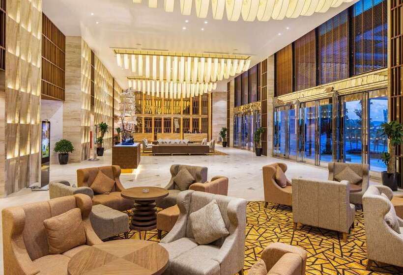 هتل Wyndham Legend Halong