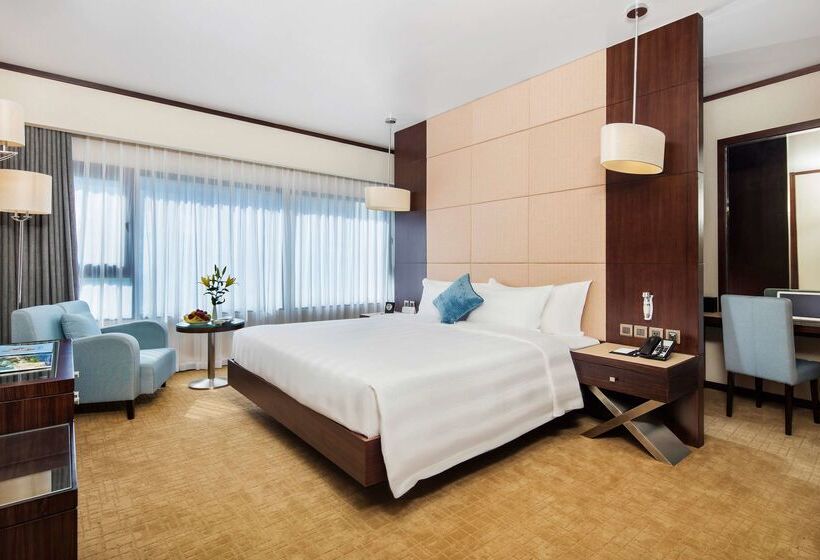 هتل Wyndham Legend Halong