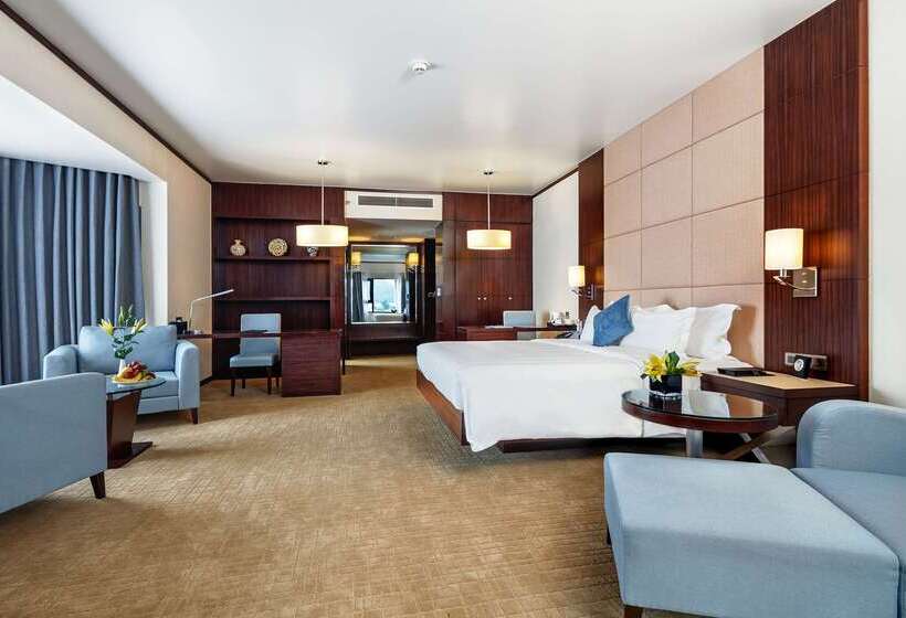 هتل Wyndham Legend Halong