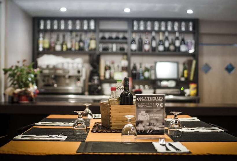 La Trobada Hotel Sport