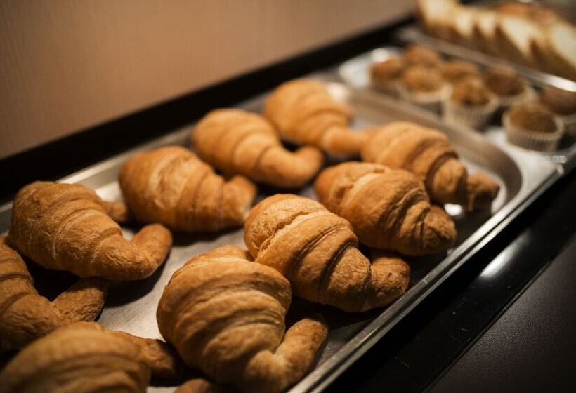 La Trobada Hotel Sport