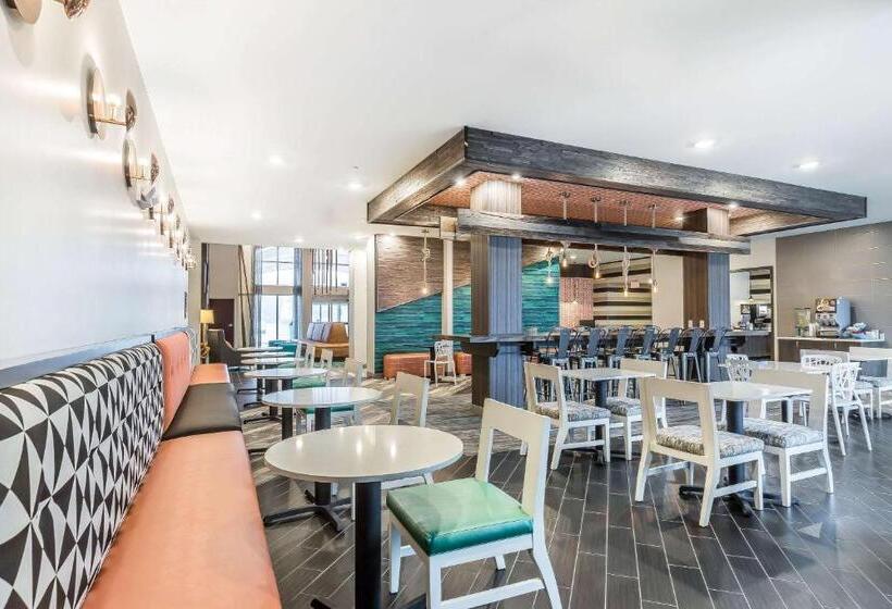 Marina Bay Hotel & Suites, Ascend Hotel Collection