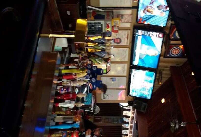 فندق على الطريق Blue Top Inn