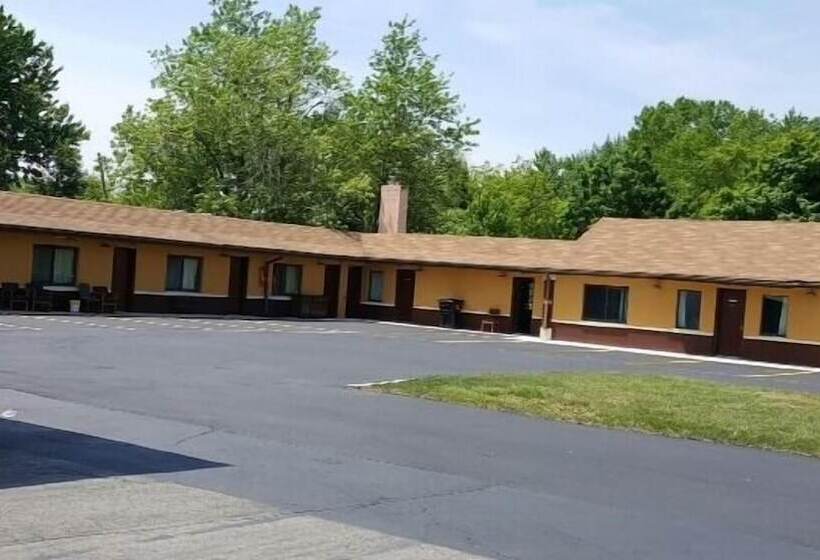 فندق على الطريق Royal Inn