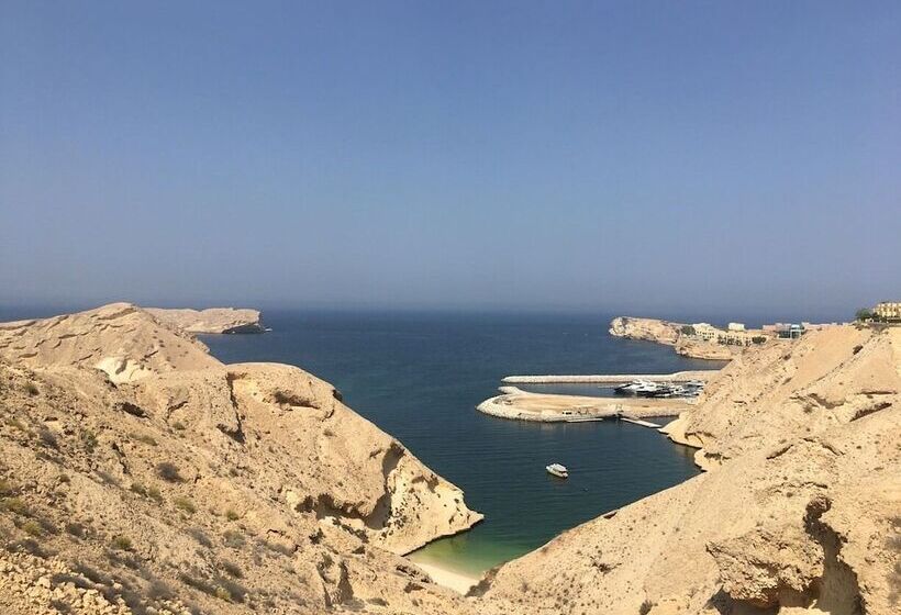 Muscat Hotel & Apartment