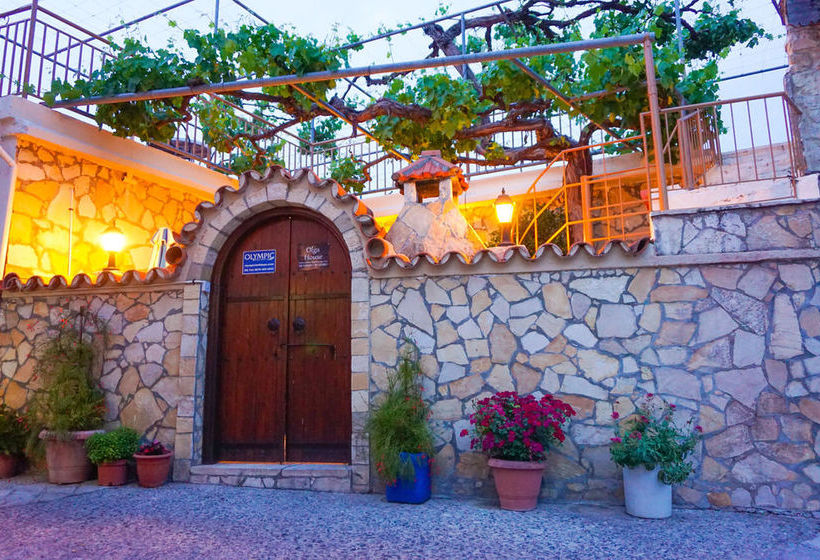 Omodos Village Houses - Pantelis  & Olga &  Marios &  Iacovos