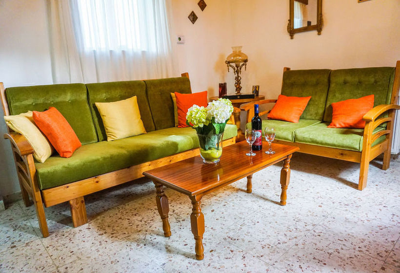 Omodos Village Houses - Pantelis  & Olga &  Marios &  Iacovos