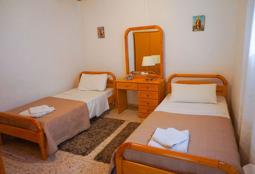 Omodos Village Houses - Pantelis  & Olga &  Marios &  Iacovos