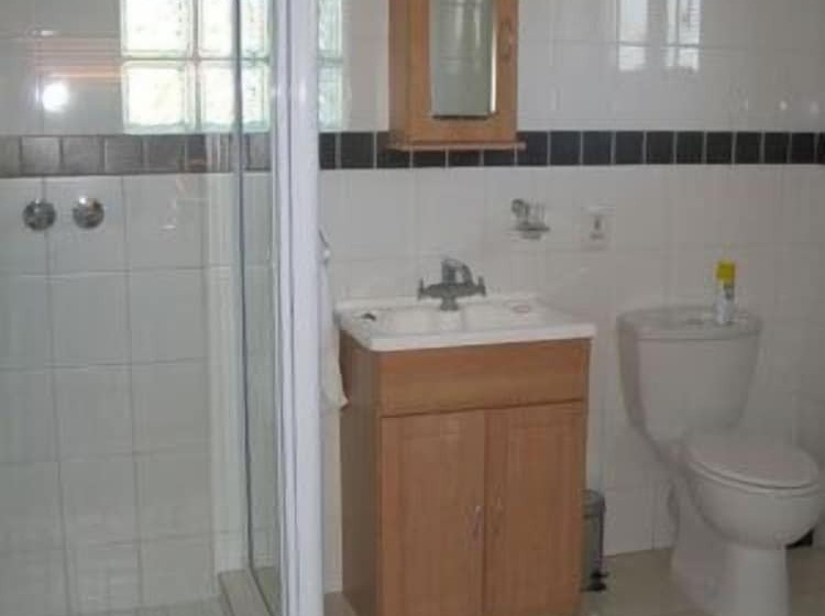 膳宿费 3 Melrose Road