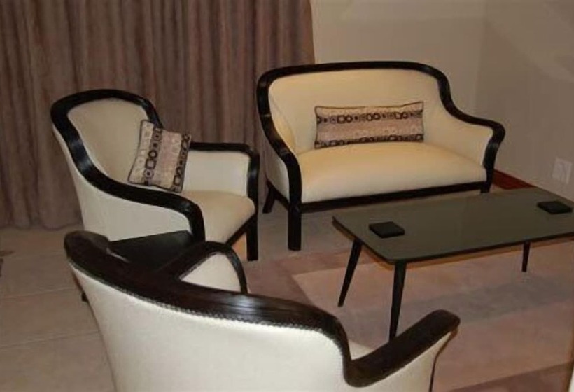 膳宿费 3 Melrose Road