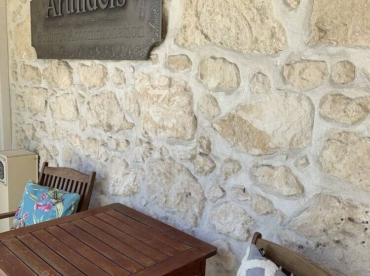 פנסיון Arundel S Boutique Accommodation