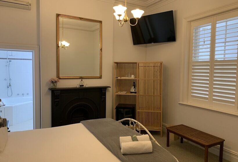 פנסיון Arundel S Boutique Accommodation