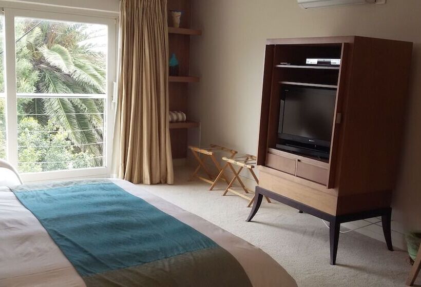 פנסיון Atlantic House