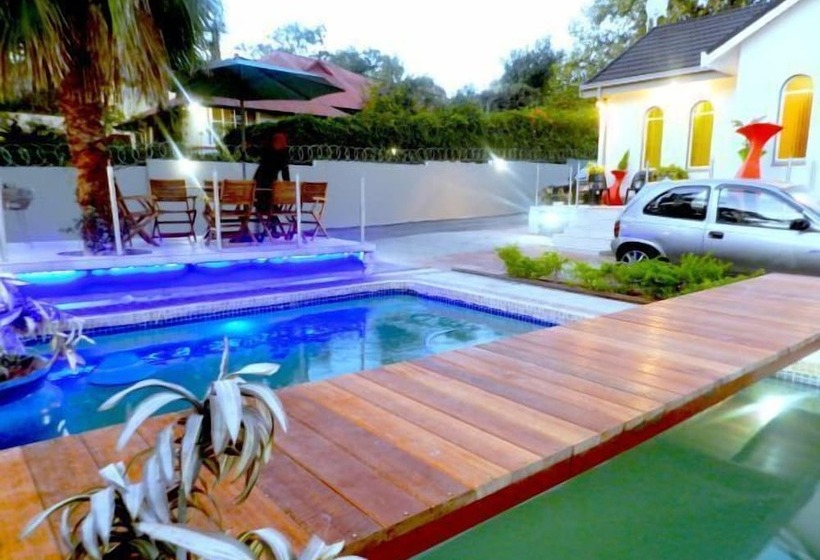 펜션 At Blackwood Guesthouse