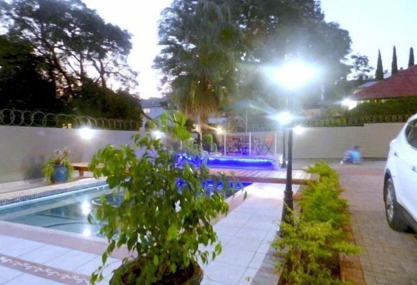 펜션 At Blackwood Guesthouse